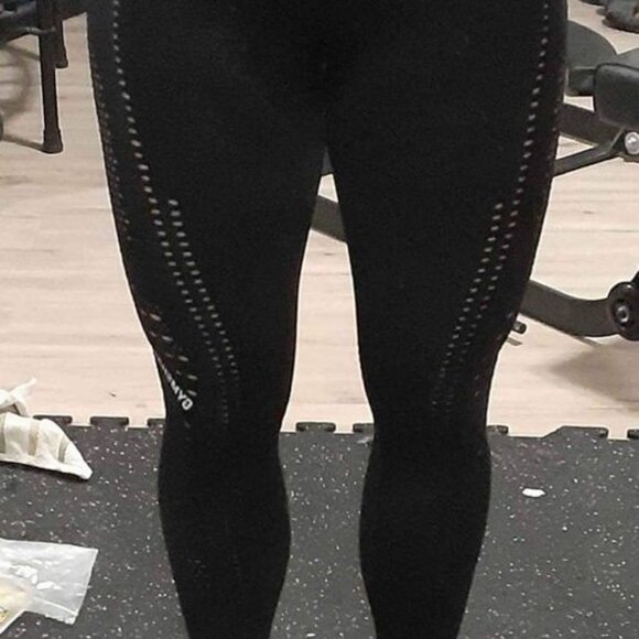 Gymshark Flawless Knit Leggings - Picture 3 of 8